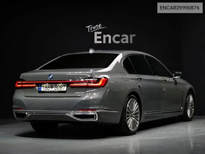 7 Series (G11) 745Le I Performance Design Pure Excellence VIN: ENCAR39990876 Lot: 39990876
