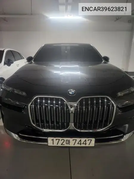 7 Series (G70) 740I Sdrive Design Pure Excellence VIN: ENCAR39623821 Lot: 39623821
