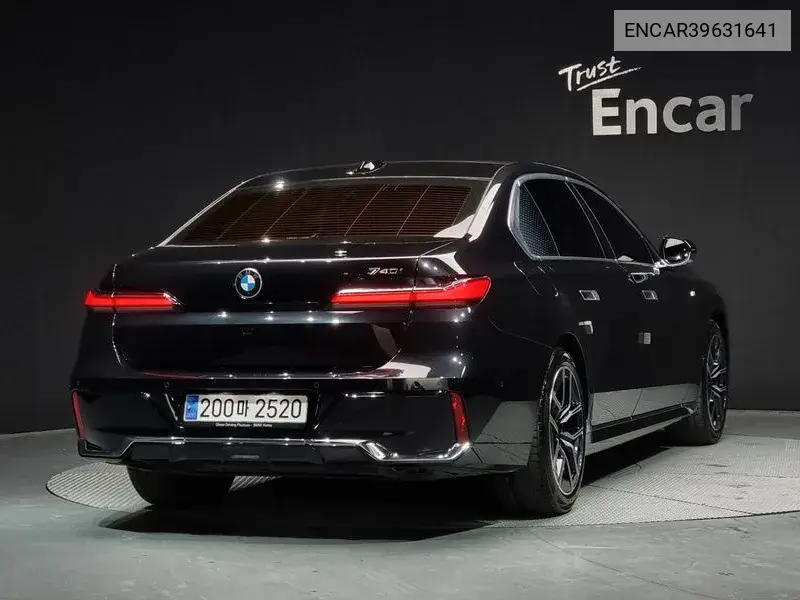7 Series (G70) 740I Sdrive M Sports VIN: ENCAR39631641 Lot: 39631641