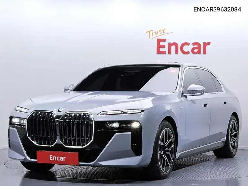 7 Series (G70) 740I Sdrive M Sports VIN: ENCAR39632084 Lot: 39632084