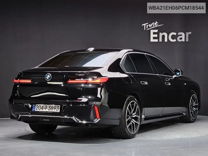 7 Series (G70) 740I Sdrive M Sports VIN: WBA21EH06PCM18544 Lot: 39973216