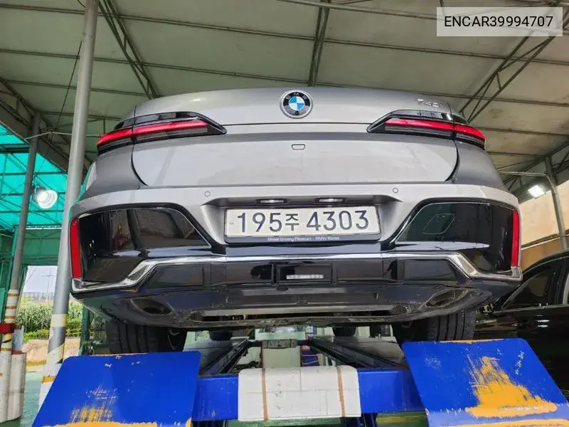 7 Series (G70) 740I Sdrive M Sports VIN: ENCAR39994707 Lot: 39994707