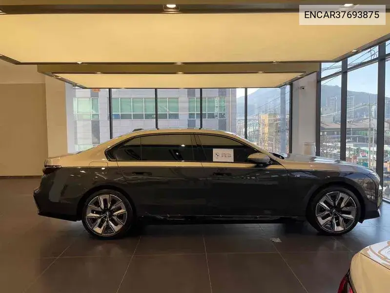 I7 (G70) xDrive 60 M Sports Indie Jewelry VIN: ENCAR37693875 Lot: 37693875