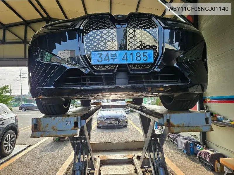 Ix xDrive40 First Edition VIN: WBY11CF06NCJ01140 Lot: 39969122
