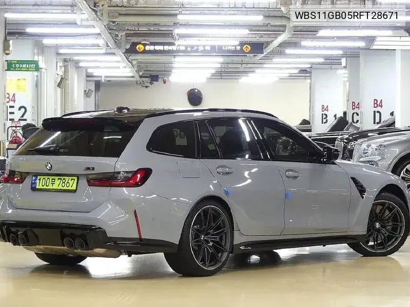 M3 (G80) M3 Touring Competition M xDrive VIN: WBS11GB05RFT28671 Lot: 40079409