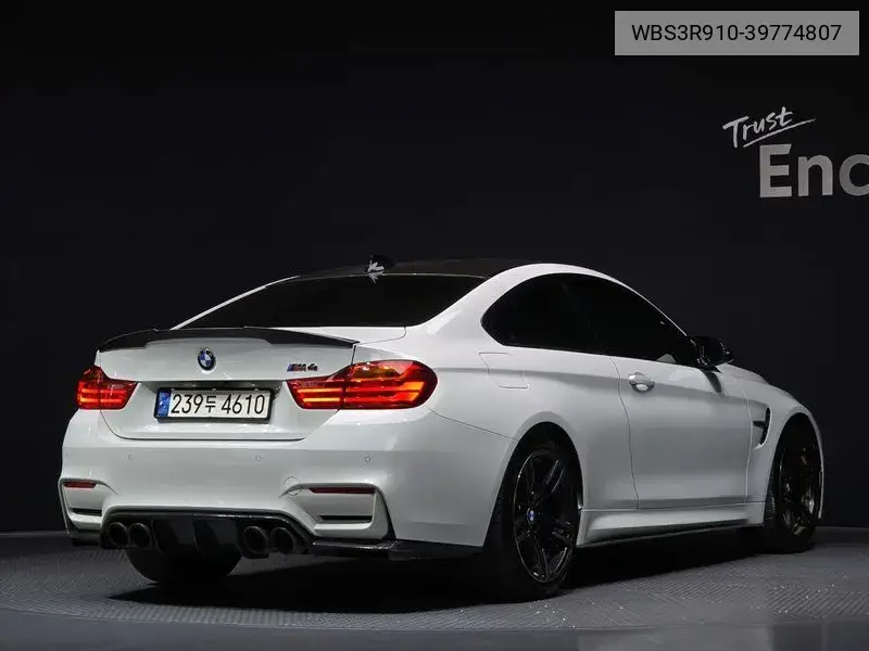 M4 (F82) M4 Coupe VIN: WBS3R910-39774807 Lot: 39774807