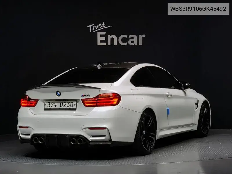 M4 (F82) M4 Coupe Performance Silent Lenus Edition VIN: WBS3R9106GK45492 Lot: 39813347