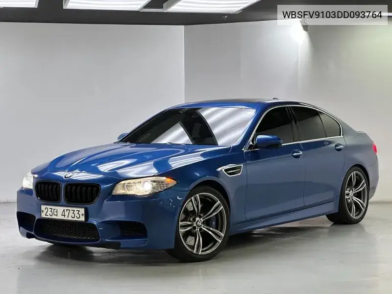 M5 (F10) M5 Sedan VIN: WBSFV9103DD093764 Lot: 39837815