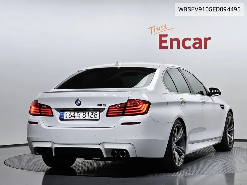 M5 (F10) M5 Sedan VIN: WBSFV9105ED094495 Lot: 38568030