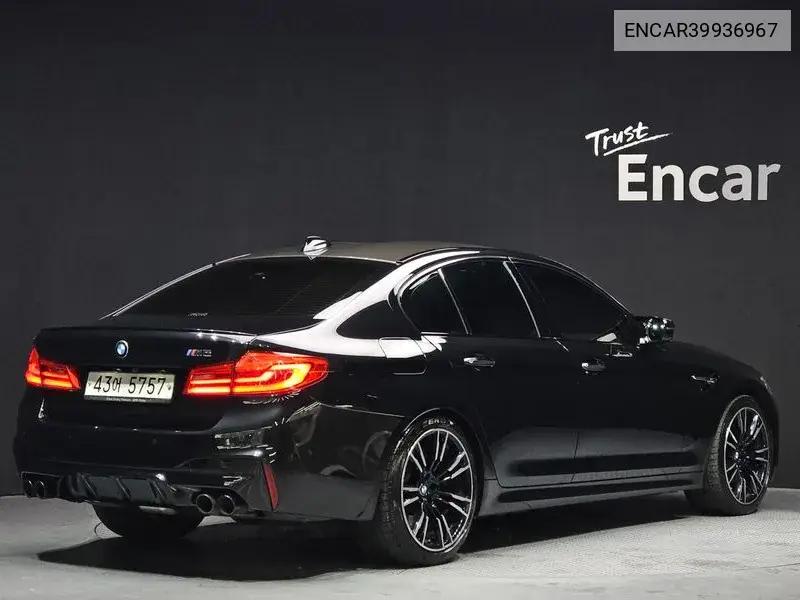 M5 (F90) M5 Sedan VIN: ENCAR39936967 Lot: 39936967