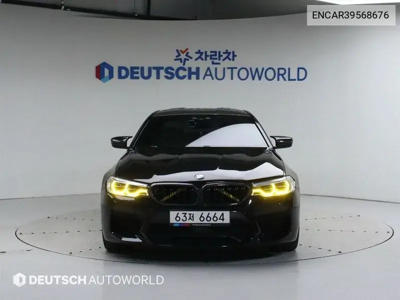 M5 (F90) M5 Sedan VIN: ENCAR39568676 Lot: 39568676