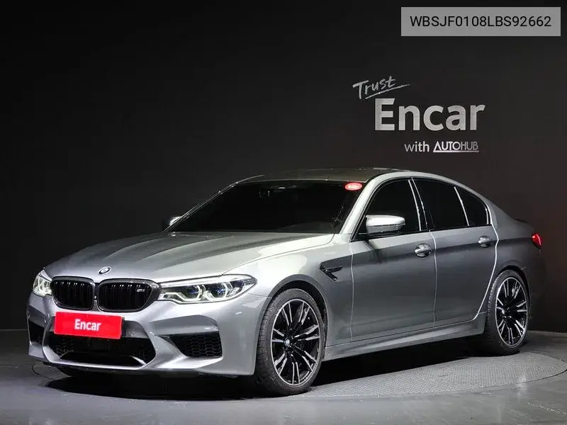M5 (F90) M5 Sedan VIN: WBSJF0108LBS92662 Lot: 40003109