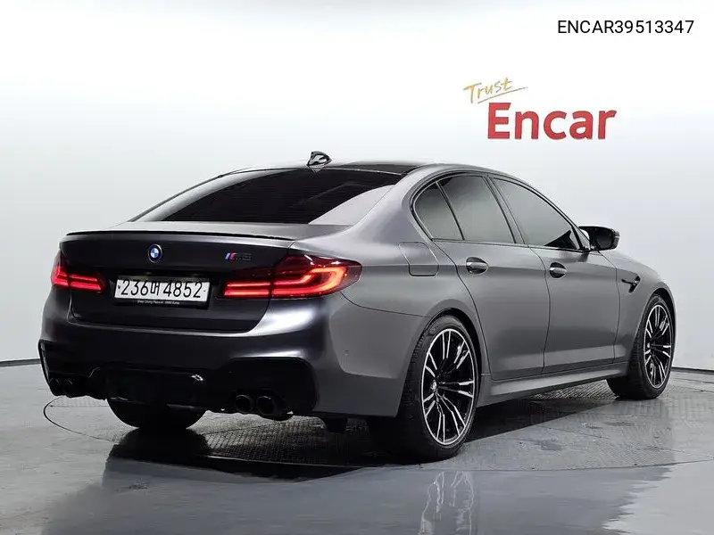 M5 (F90) M5 Sedan VIN: ENCAR39513347 Lot: 39513347