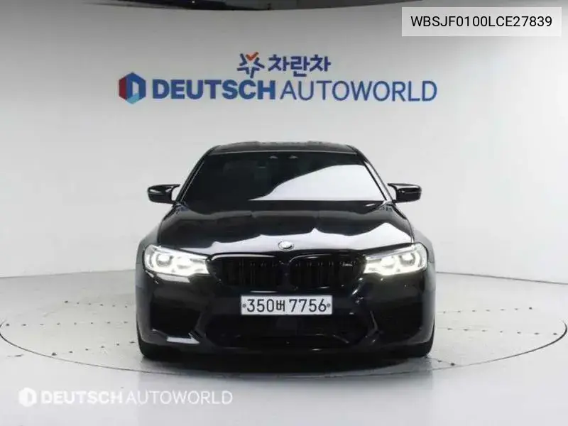 M5 (F90) M5 Sedan VIN: WBSJF0100LCE27839 Lot: 40143708