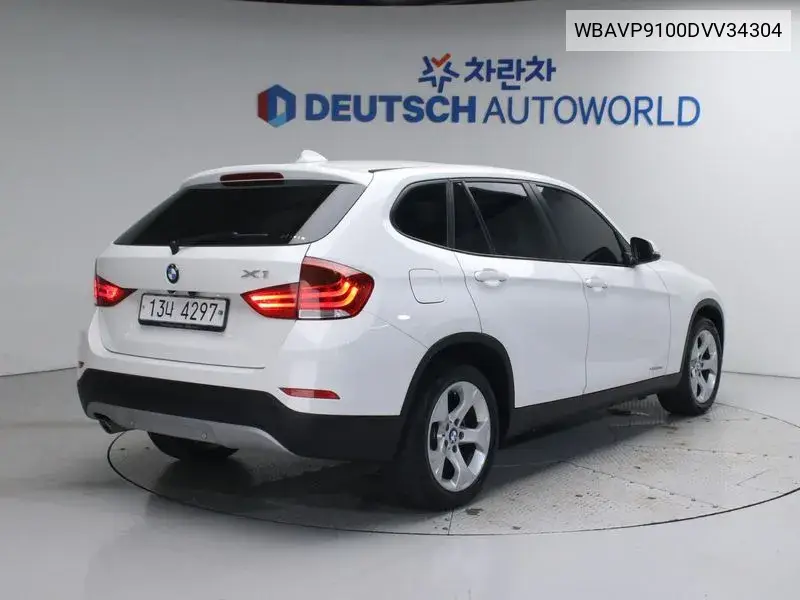 X1 (E84) xDrive 20D VIN: WBAVP9100DVV34304 Lot: 39837965