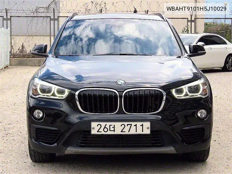 X1 (F48) xDrive 18D VIN: WBAHT9101H5J10029 Lot: 40100060