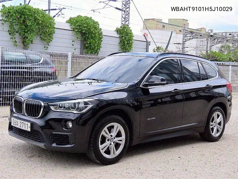 X1 (F48) xDrive 18D VIN: WBAHT9101H5J10029 Lot: 40100060