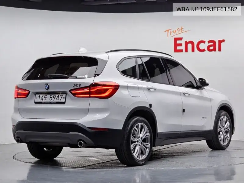 X1 (F48) xDrive 20D Joy VIN: WBAJJ1109JEF61582 Lot: 39636565