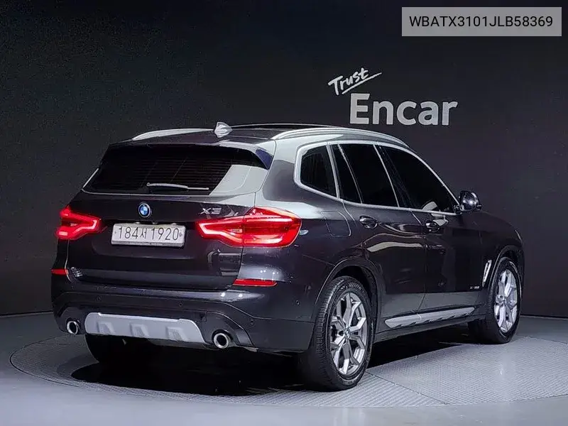 X3 (G01) xDrive 20D VIN: WBATX3101JLB58369 Lot: 39988394