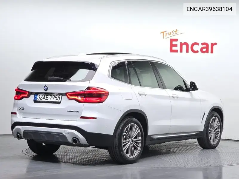 X3 (G01) xDrive 20I Luxury VIN: ENCAR39638104 Lot: 39638104