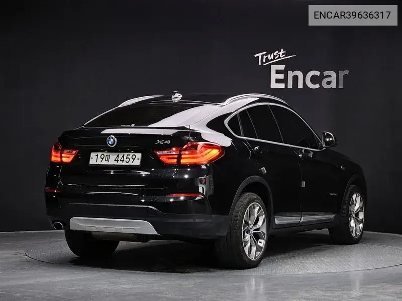 X4 (F26) xDrive20D VIN: ENCAR39636317 Lot: 39636317