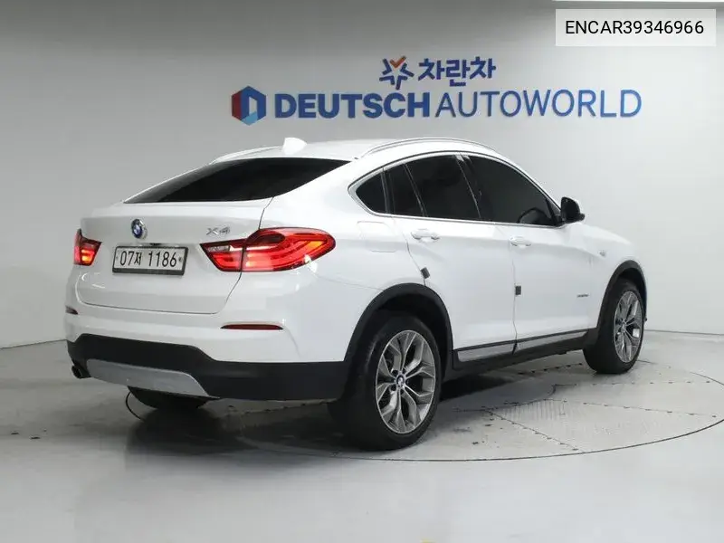 X4 (F26) xDrive20D VIN: ENCAR39346966 Lot: 39346966