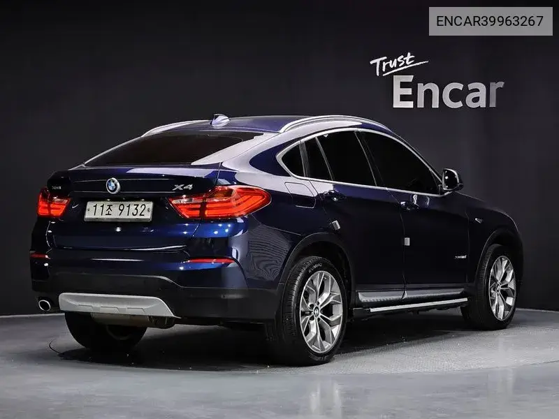 X4 (F26) xDrive20D VIN: ENCAR39963267 Lot: 39963267