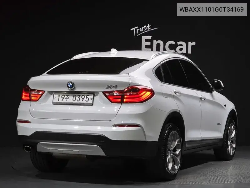 X4 (F26) xDrive20D VIN: WBAXX1101G0T34169 Lot: 39681036