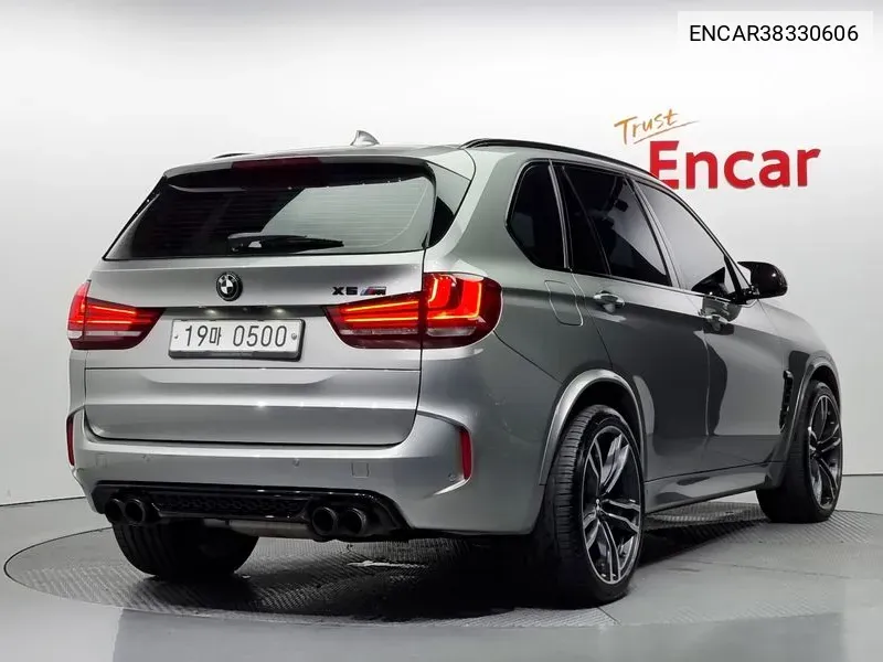 X5M (F15) 4.4 VIN: ENCAR38330606 Lot: 38330606