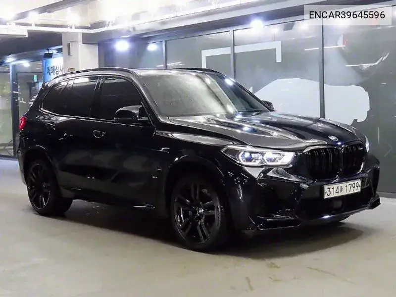 X5M (G05) 4.4 VIN: ENCAR39645596 Lot: 39645596