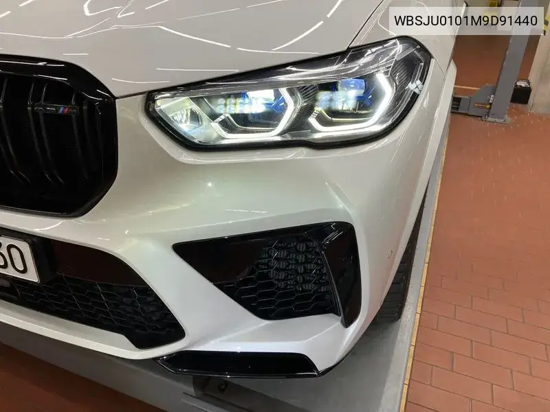 X5M (G05) 4.4 Competition VIN: WBSJU0101M9D91440 Lot: 39650779
