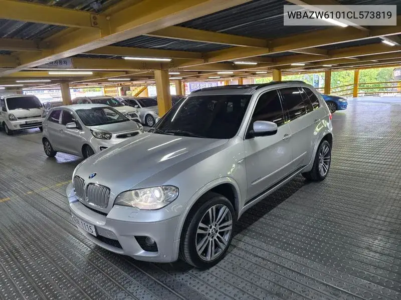 X5 (E70) xDrive 40D VIN: WBAZW6101CL573819 Lot: 39621650