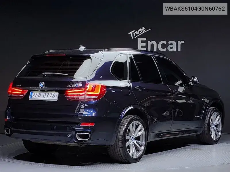 X5 (F15) xDrive 40D VIN: WBAKS6104G0N60762 Lot: 40108448