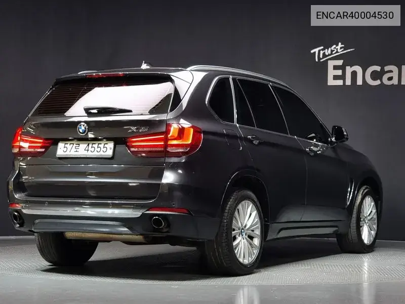 X5 (F15) xDrive 30D VIN: ENCAR40004530 Lot: 40004530