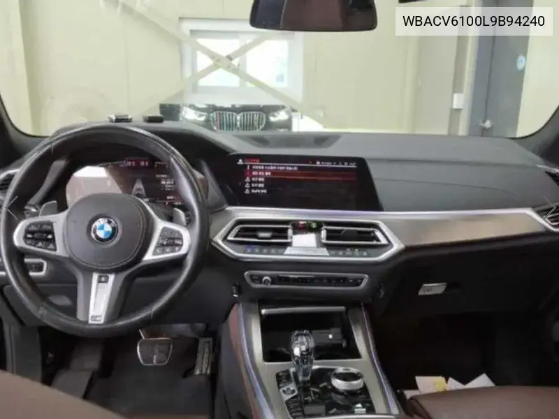 X5 (G05) xDrive 30D M Sports VIN: WBACV6100L9B94240 Lot: 39624814