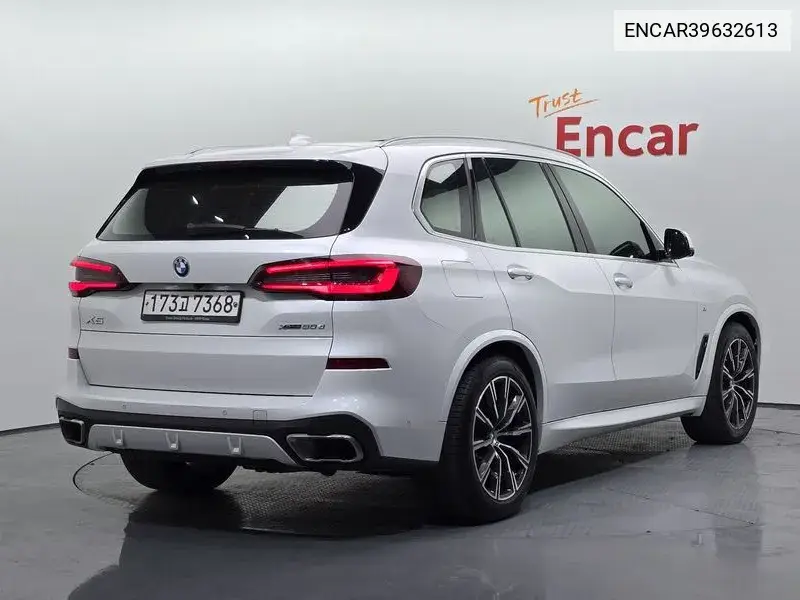 X5 (G05) xDrive 30D M Sports VIN: ENCAR39632613 Lot: 39632613