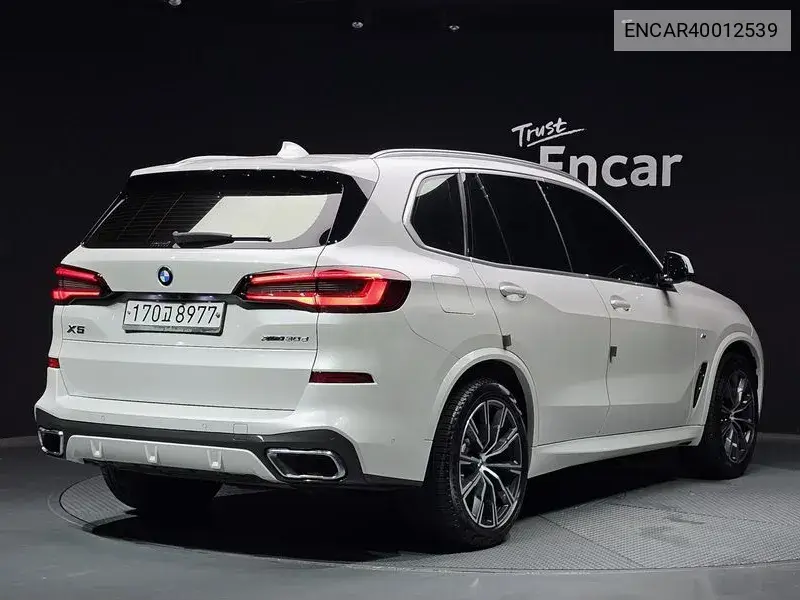 X5 (G05) xDrive 30D M Sports VIN: ENCAR40012539 Lot: 40012539