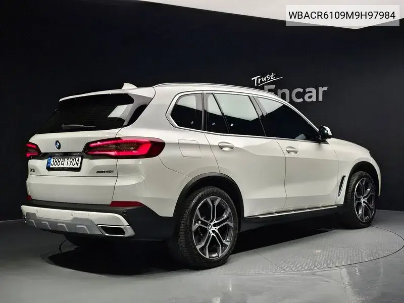 X5 (G05) xDrive 40I Xline VIN: WBACR6109M9H97984 Lot: 39628576