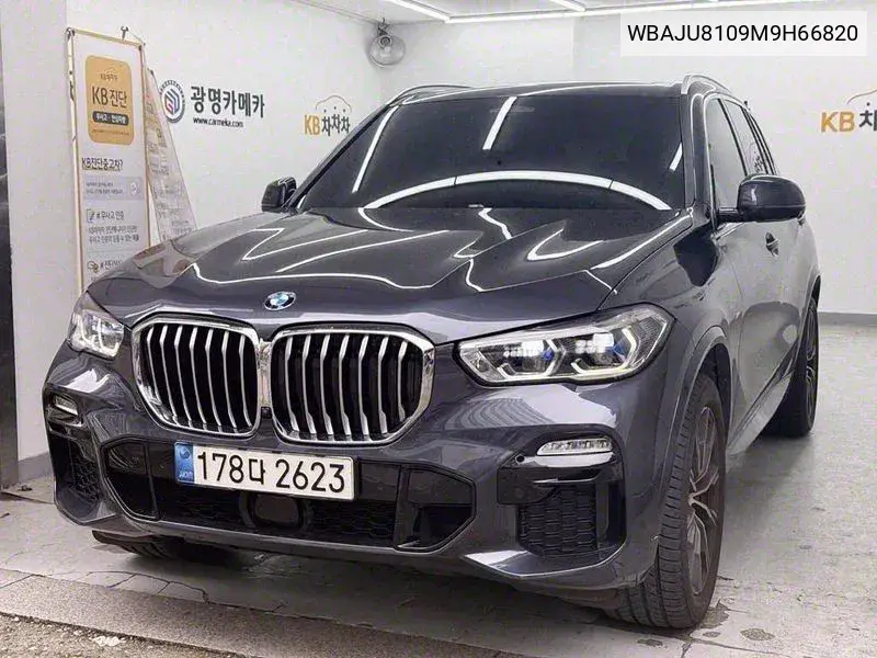 X5 (G05) xDrive 30D M Sports VIN: WBAJU8109M9H66820 Lot: 39912348