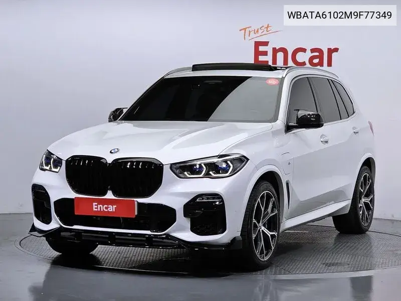 X5 (G05) xDrive 45E M Sports VIN: WBATA6102M9F77349 Lot: 39961082