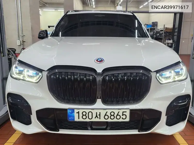 X5 (G05) M50I VIN: ENCAR39971617 Lot: 39971617