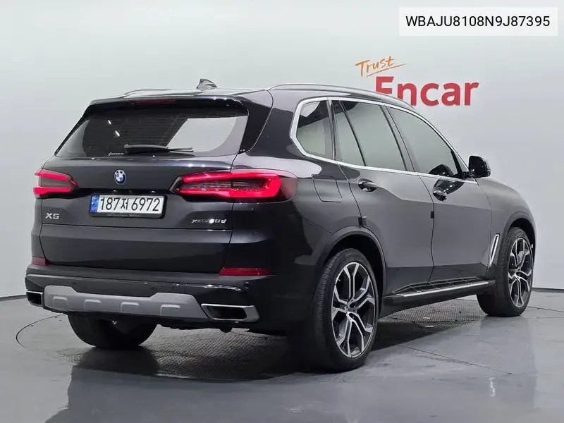 X5 (G05) xDrive 30D Xline VIN: WBAJU8108N9J87395 Lot: 39628506