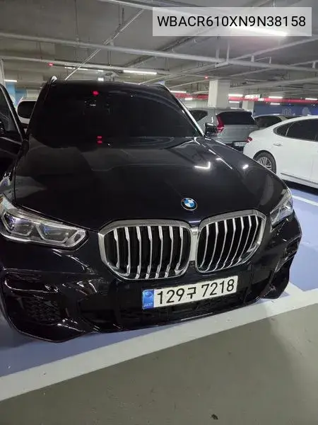 X5 (G05) xDrive 40I M Sports VIN: WBACR610XN9N38158 Lot: 39631500