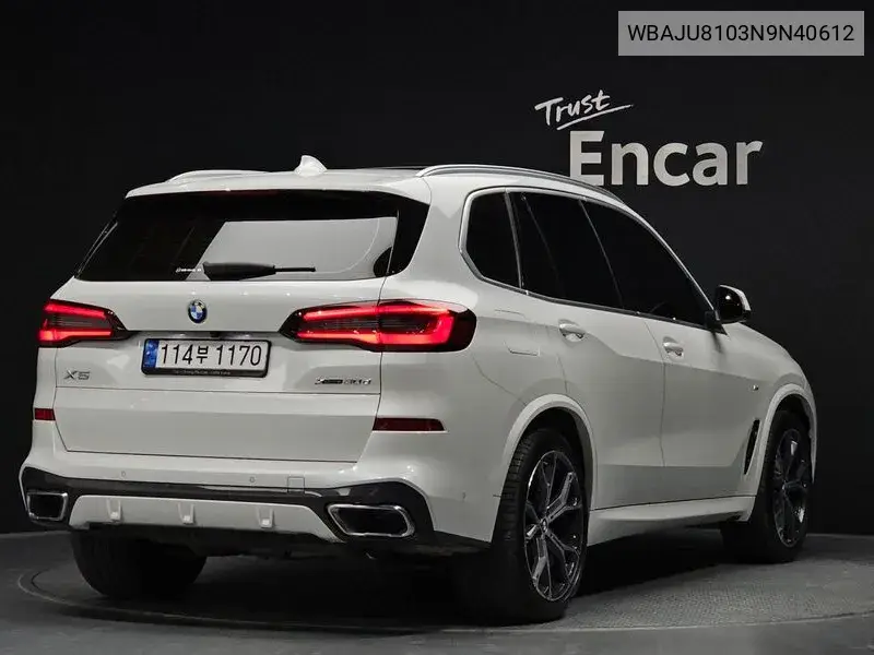 X5 (G05) xDrive 30D M Sports VIN: WBAJU8103N9N40612 Lot: 39640348