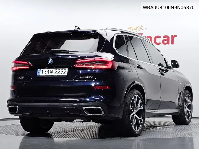 X5 (G05) xDrive 30D M Sports VIN: WBAJU8100N9N06370 Lot: 39963407
