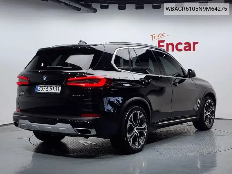 X5 (G05) xDrive 40I Xline VIN: WBACR6105N9M64275 Lot: 39967676