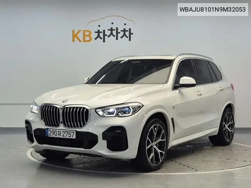 X5 (G05) xDrive 30D M Sports VIN: WBAJU8101N9M32053 Lot: 39974181