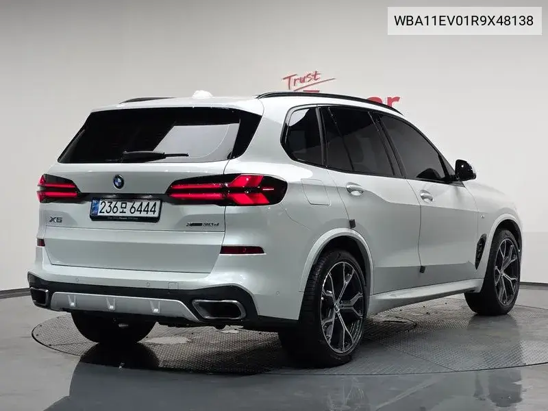 X5 (G05) xDrive 30D M Sports VIN: WBA11EV01R9X48138 Lot: 39982233