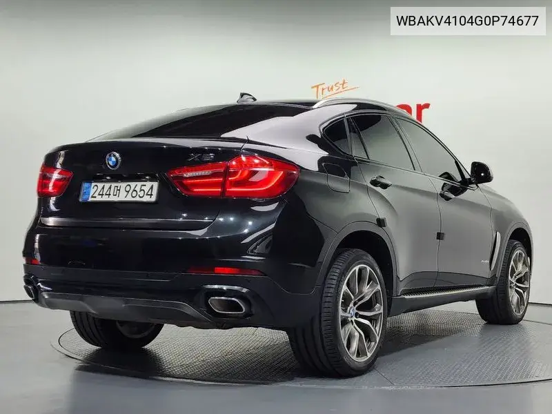 X6 (F16) xDrive 40D VIN: WBAKV4104G0P74677 Lot: 39593841