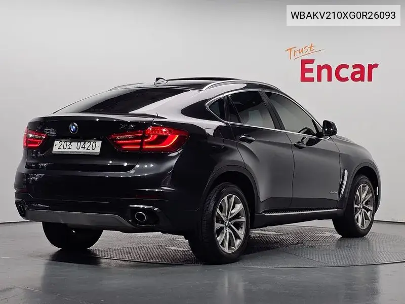 X6 (F16) xDrive 30D VIN: WBAKV210XG0R26093 Lot: 39878127